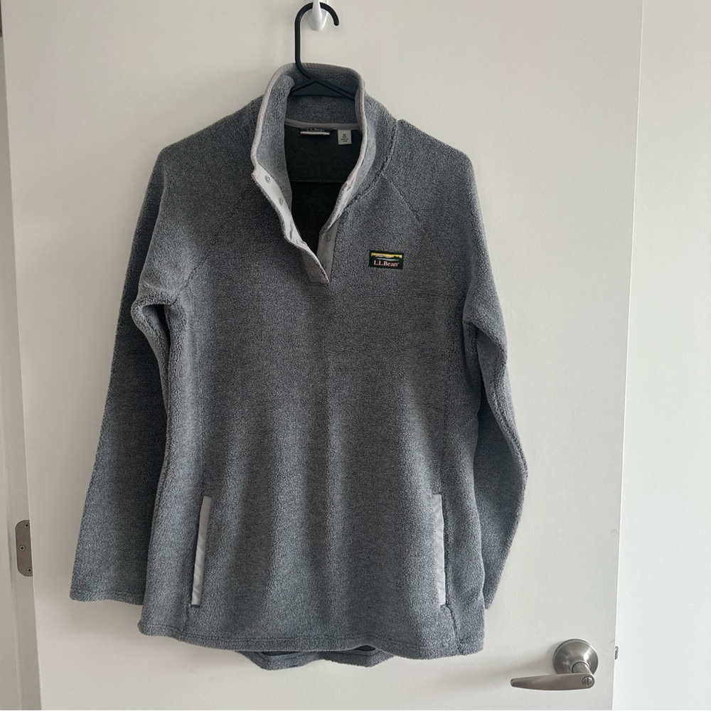 L.L.Bean Women's Tumbled Sherpa, Quarter-Snap Size M Color Smoky Gray NEW